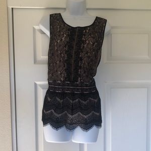 Women’s sleeveless lace top. Loft